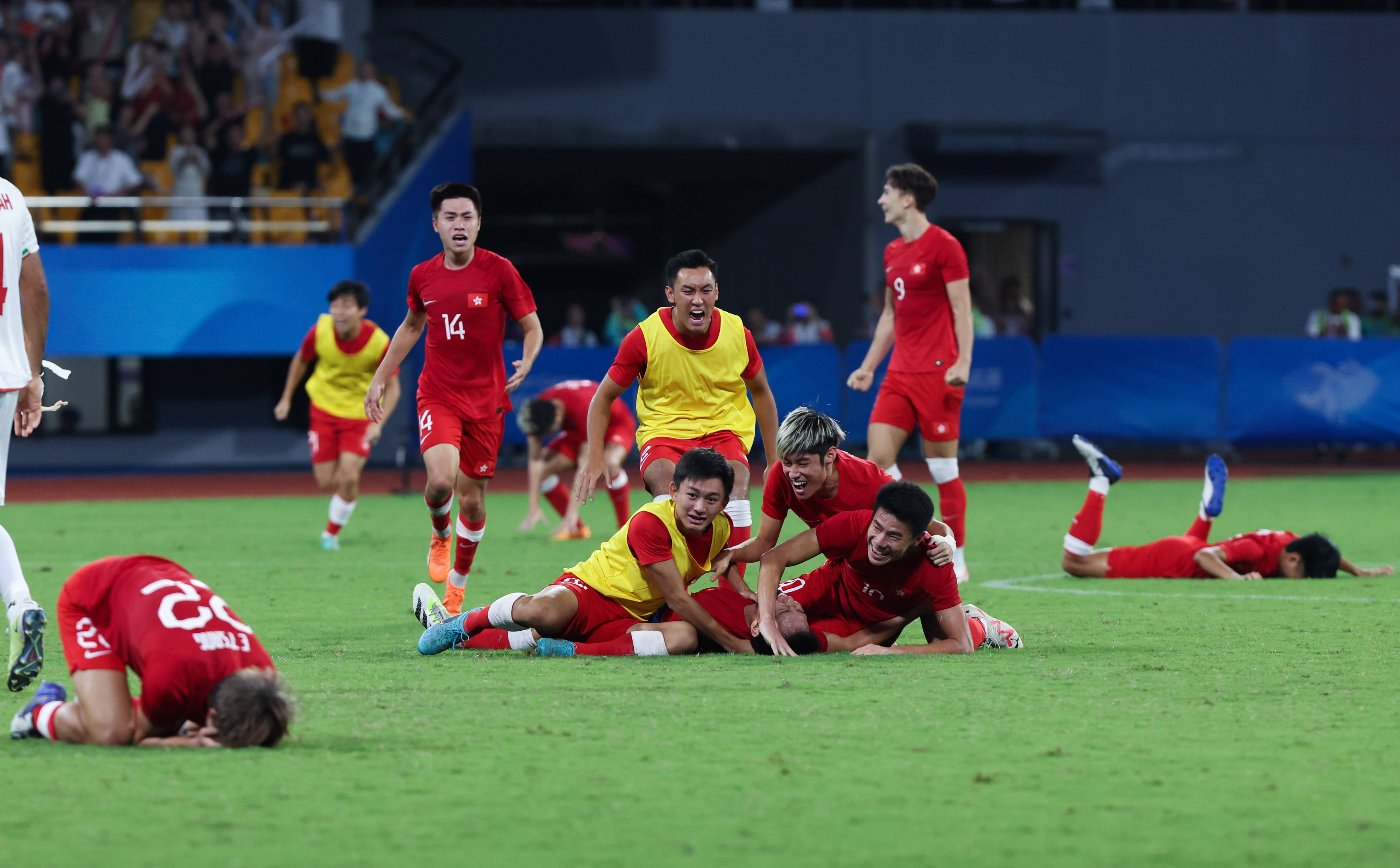 国内球队在重要足球赛事上表现突出